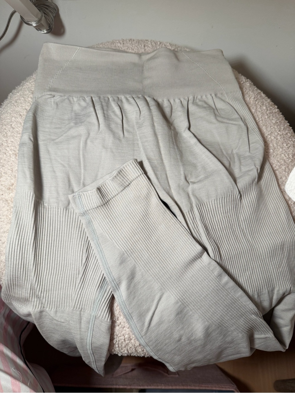 Seamless High-Waist Leggings in Light Gray